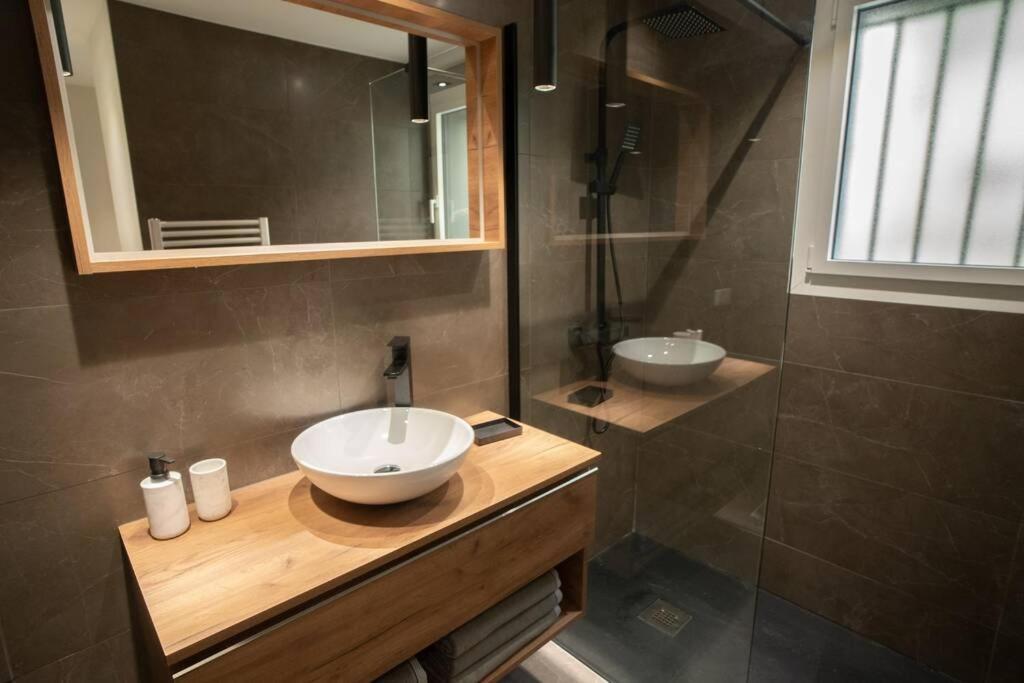 Rez De Villa De Charme-Piscine-3 Chambres 6 Pers Saint-Raphaël エクステリア 写真